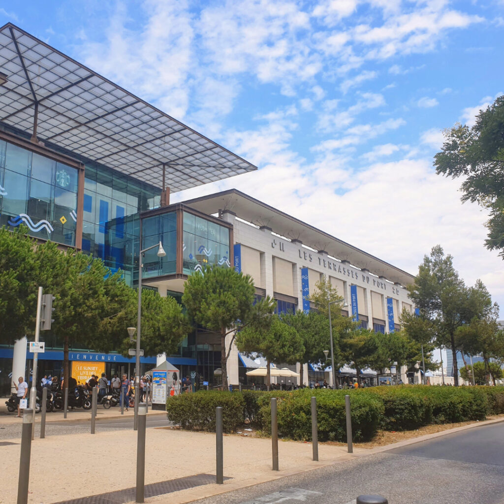 Centre Commercial – Les Terrasses Du Port
