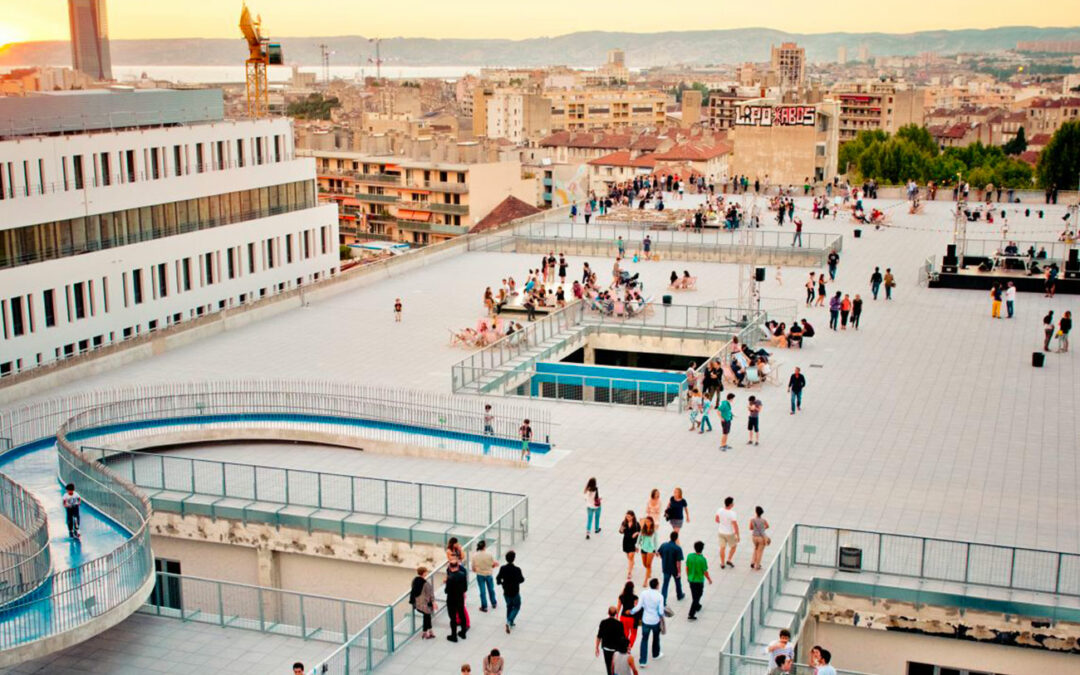 Forger le réel – Déjouer la forme : les artistes engagés à l’œuvre