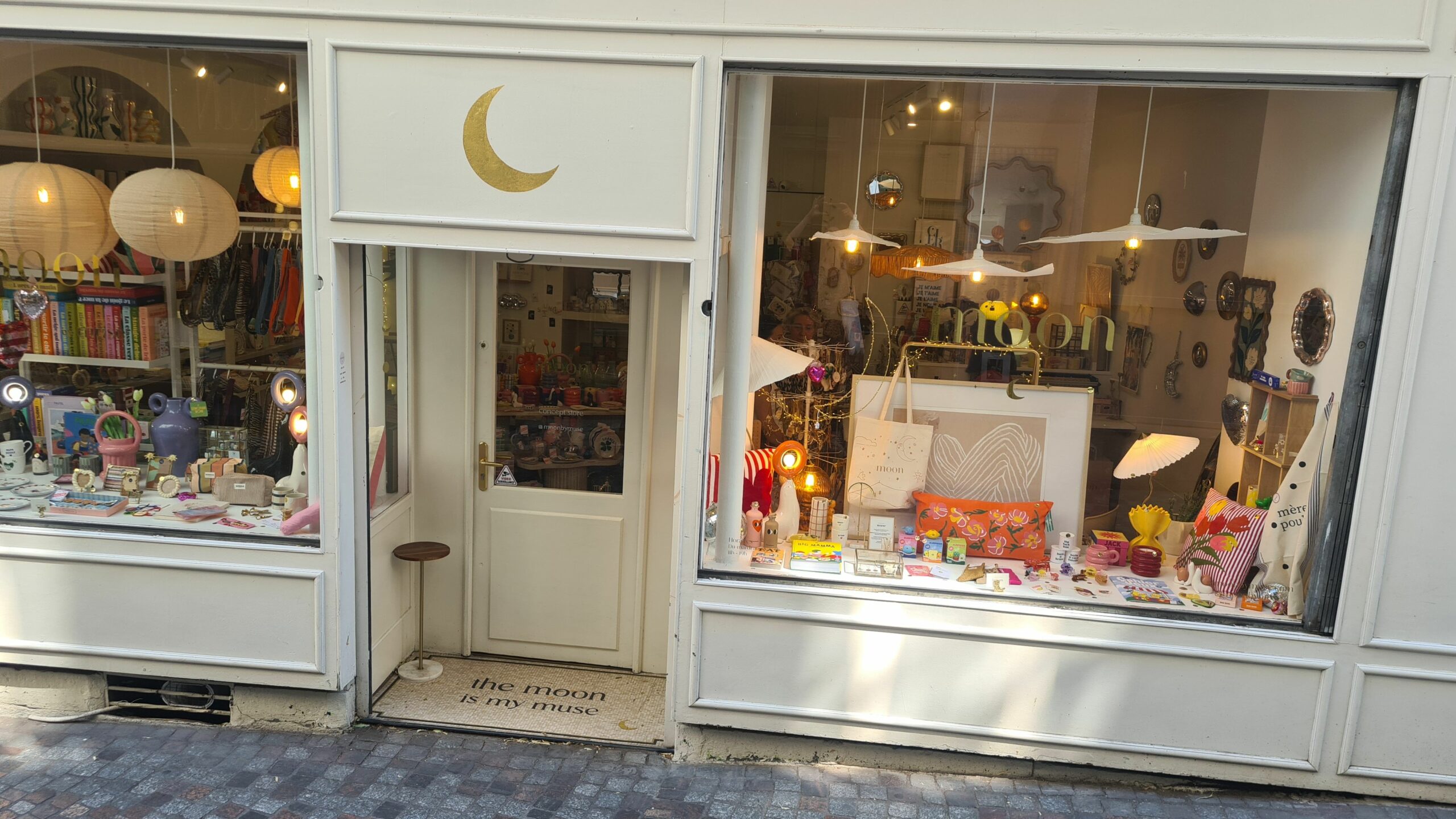 Clermont-Ferrand, Moon