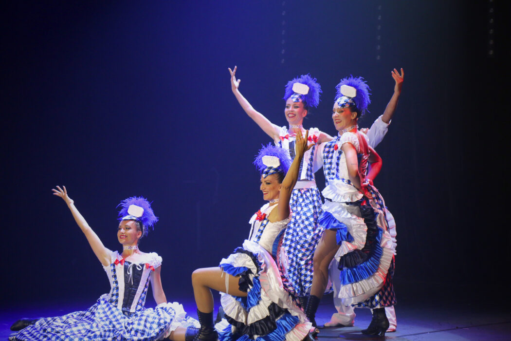 Vichy Pétille — Le Grand Cabaret retrace 2 000 ans d'histoire de la Reine des Villes d'Eaux