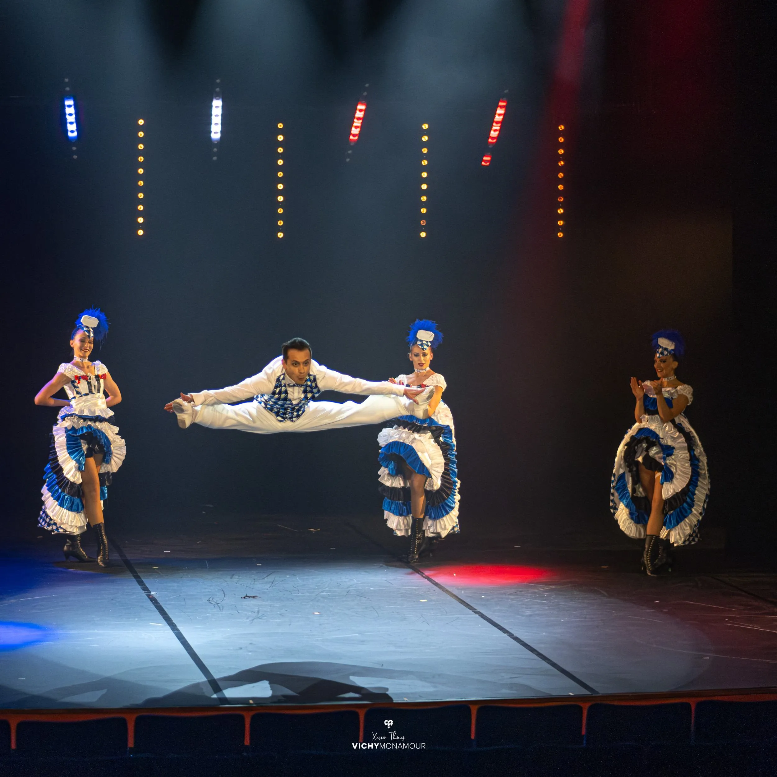 Vichy Pétille — Le Grand Cabaret retrace 2 000 ans d'histoire de la Reine des Villes d'Eaux