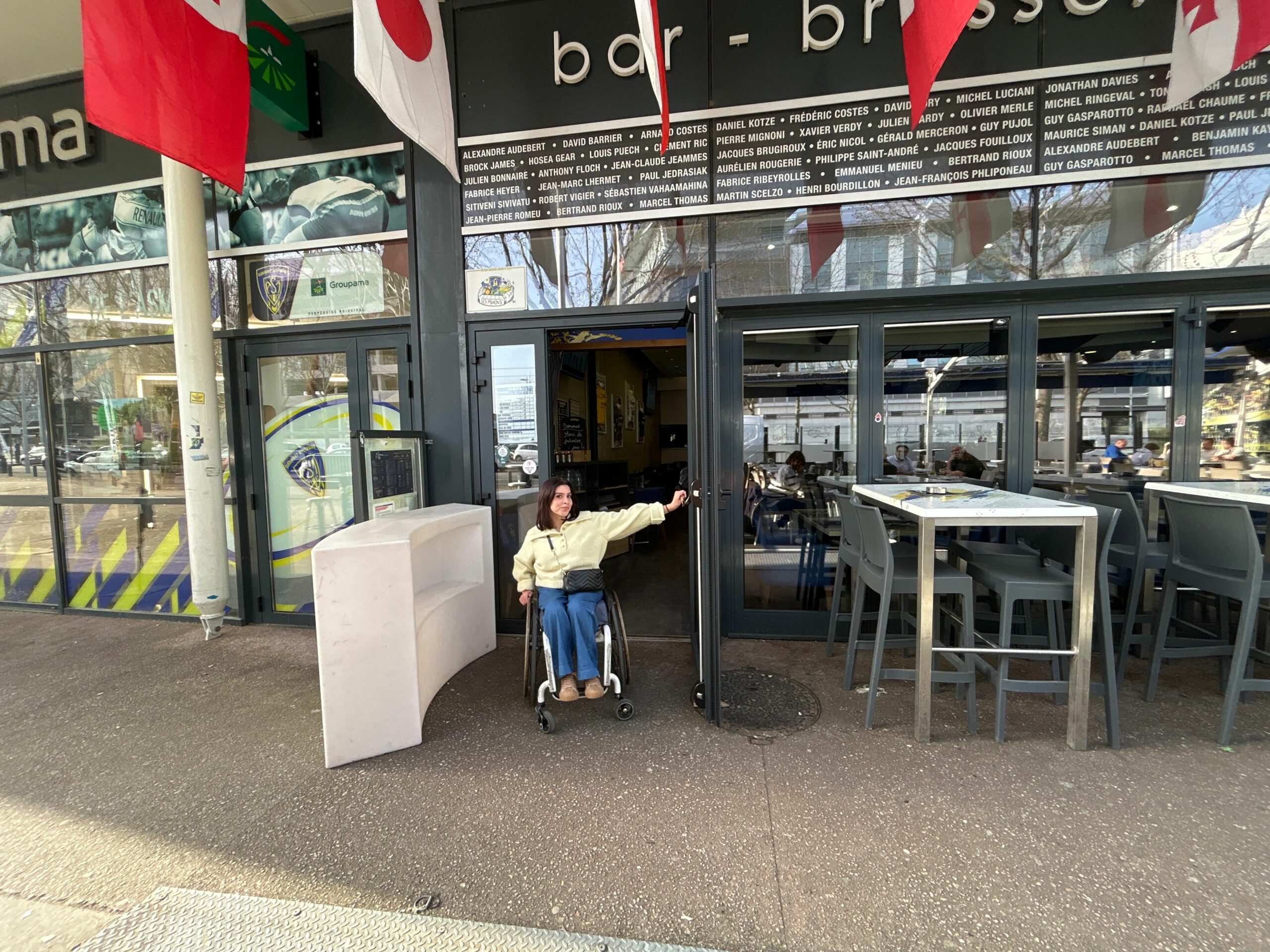 The Oval — La Brasserie ASM CF