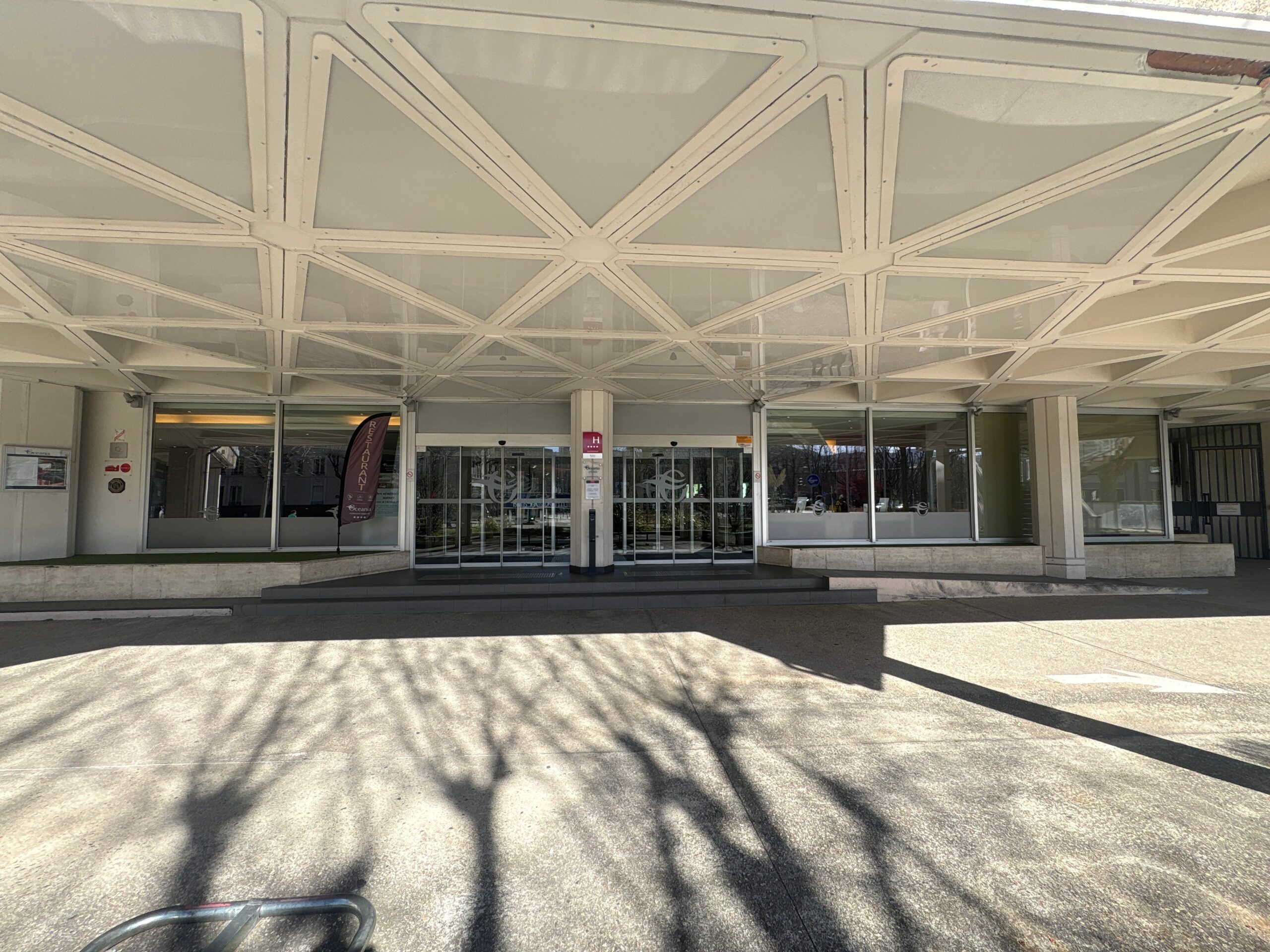 Hôtel Oceania Clermont-Ferrand 4★