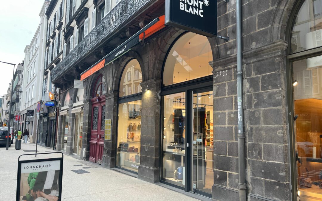 Au 8 — Maroquinerie (Montblanc, Longchamp, Caran d’Ache)