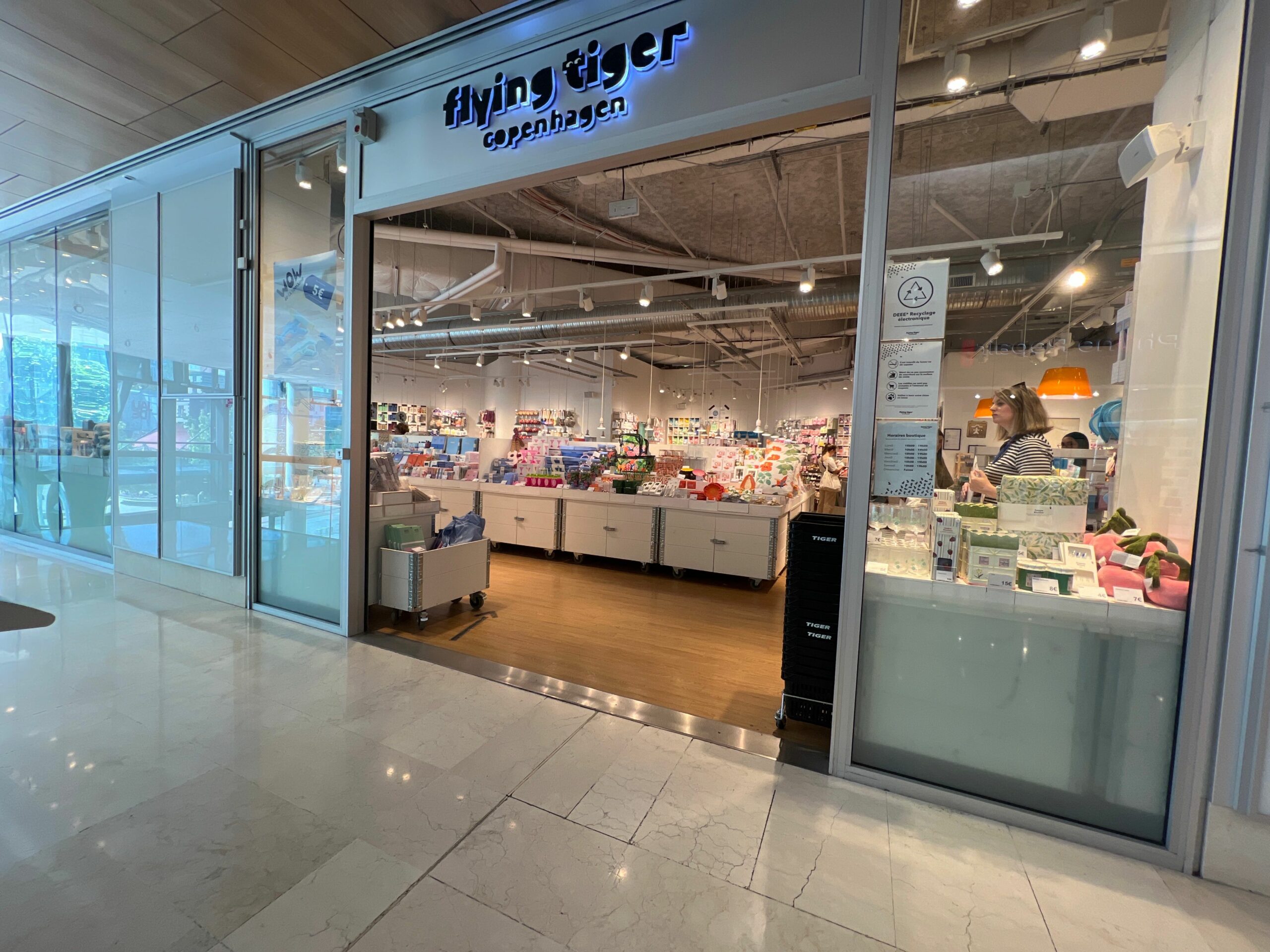 Flying Tiger CF